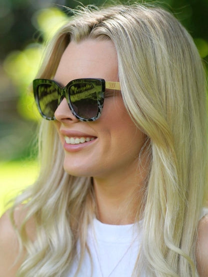 Riviera Black Ivory Tortoise | Black Gradient Lens | White Maple Arms