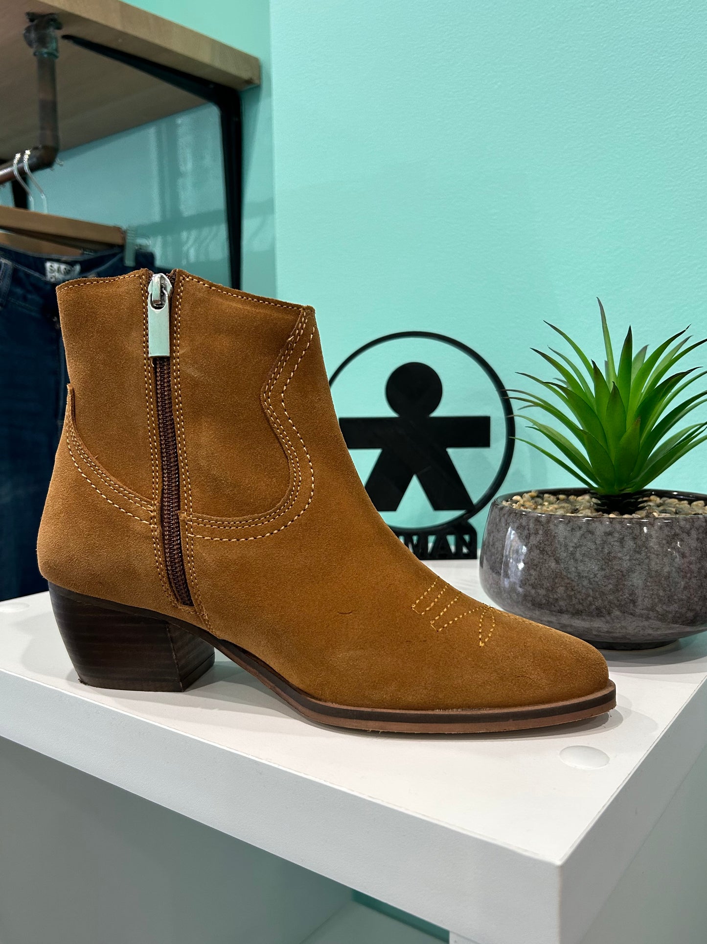 LAST CHANCE - Size 38 Dee Boot - Tan Suede